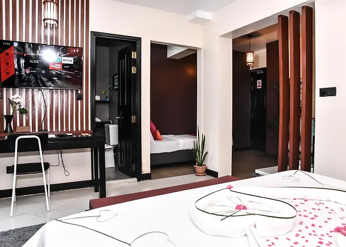 The Beehive Hotel Male